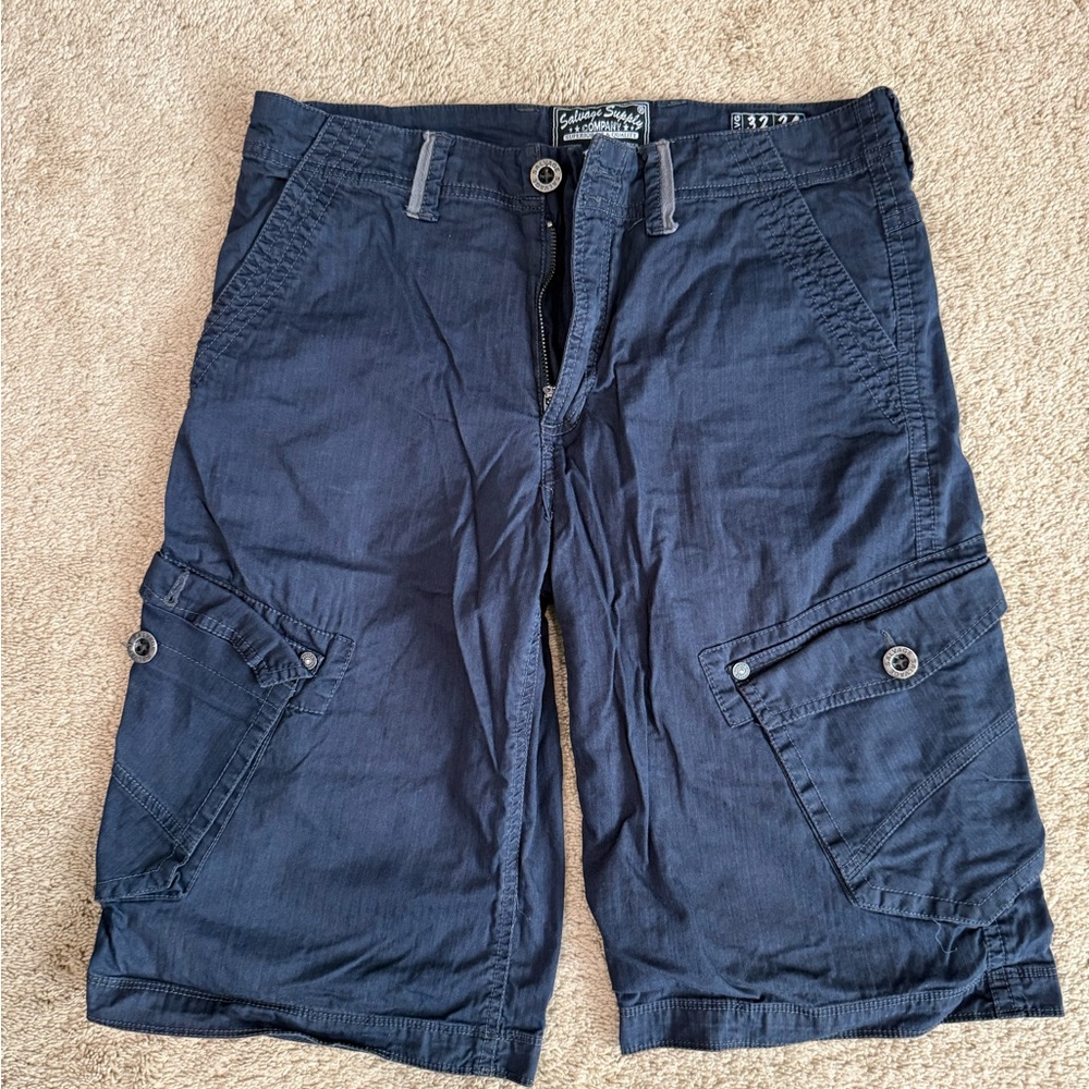 Salvage Dark Blue Cargo Shorts for Men great condition